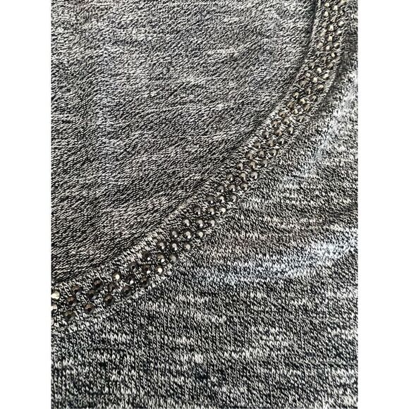 JENNIFER LOPEZ Shirt Womens Size Small Gray Rhinestone V-Neck size Small - Picture 3 of 9